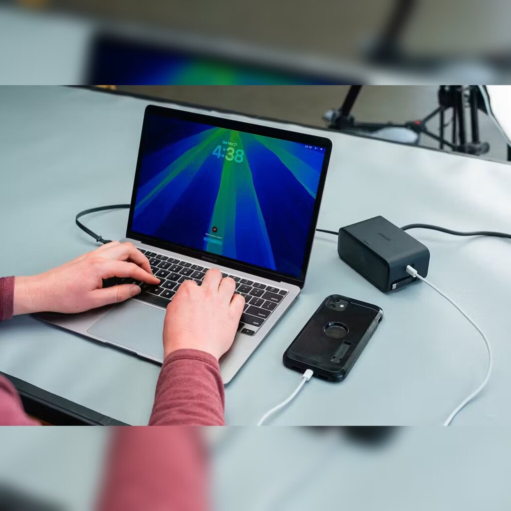 Nano 100W 6-in-1 Charging Station